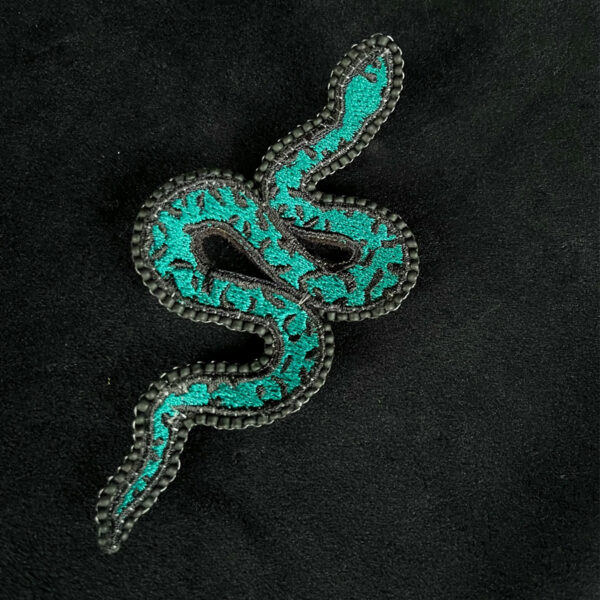 Broche Serpent Vert Forêt – Image 2