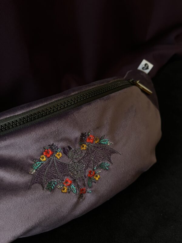 Sac Banane✨Chauve-souris✨en velours violet – Image 2