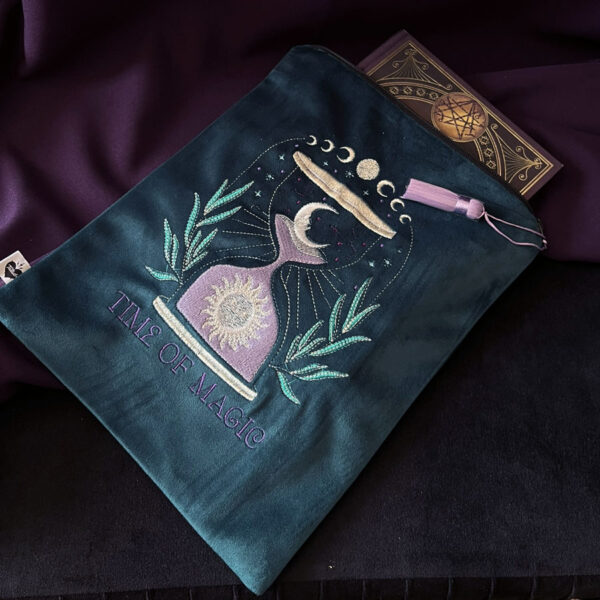 Pochette à livre “Time of Magic” – ✨Le sablier des mystères✨ – Image 2