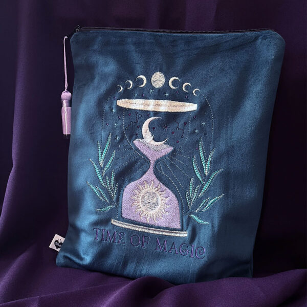 Pochette à livre “Time of Magic” – ✨Le sablier des mystères✨