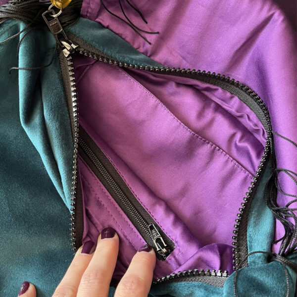 Sac Besace✨Coeur Sacré✨en velours paon – Image 3
