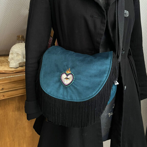 Sac Besace✨Coeur Sacré✨en velours paon – Image 4