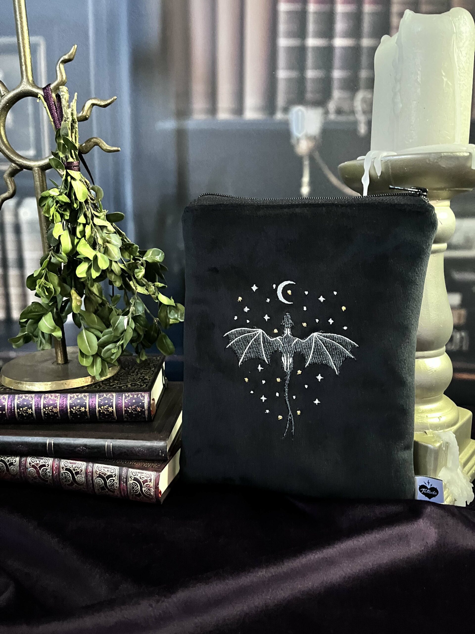 Pochette à liseuse/livre de poche Dragon