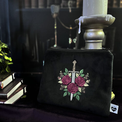 Pochette de rangement Épée et roses