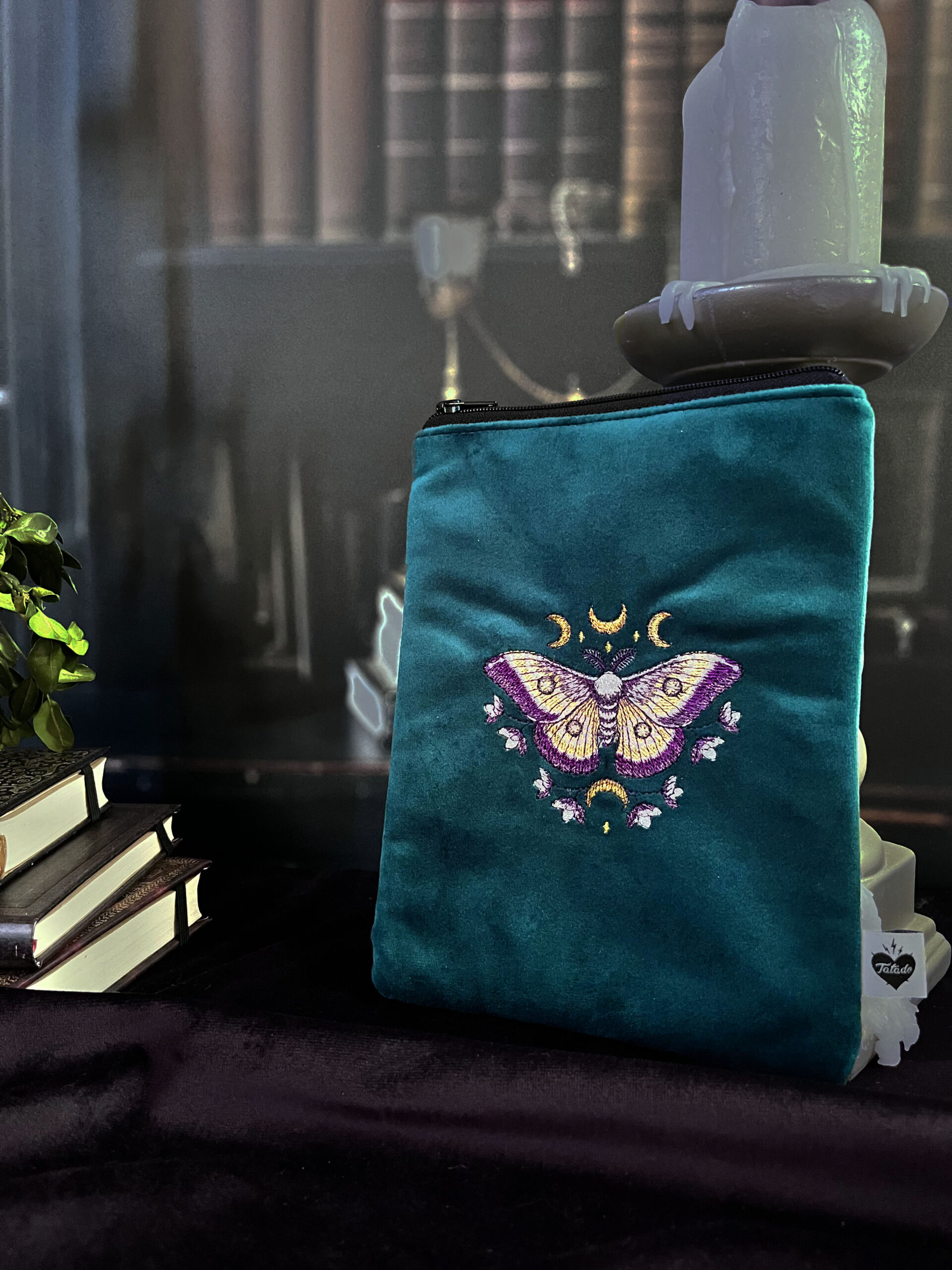 Pochette à liseuse/livre de poche Luna Moth