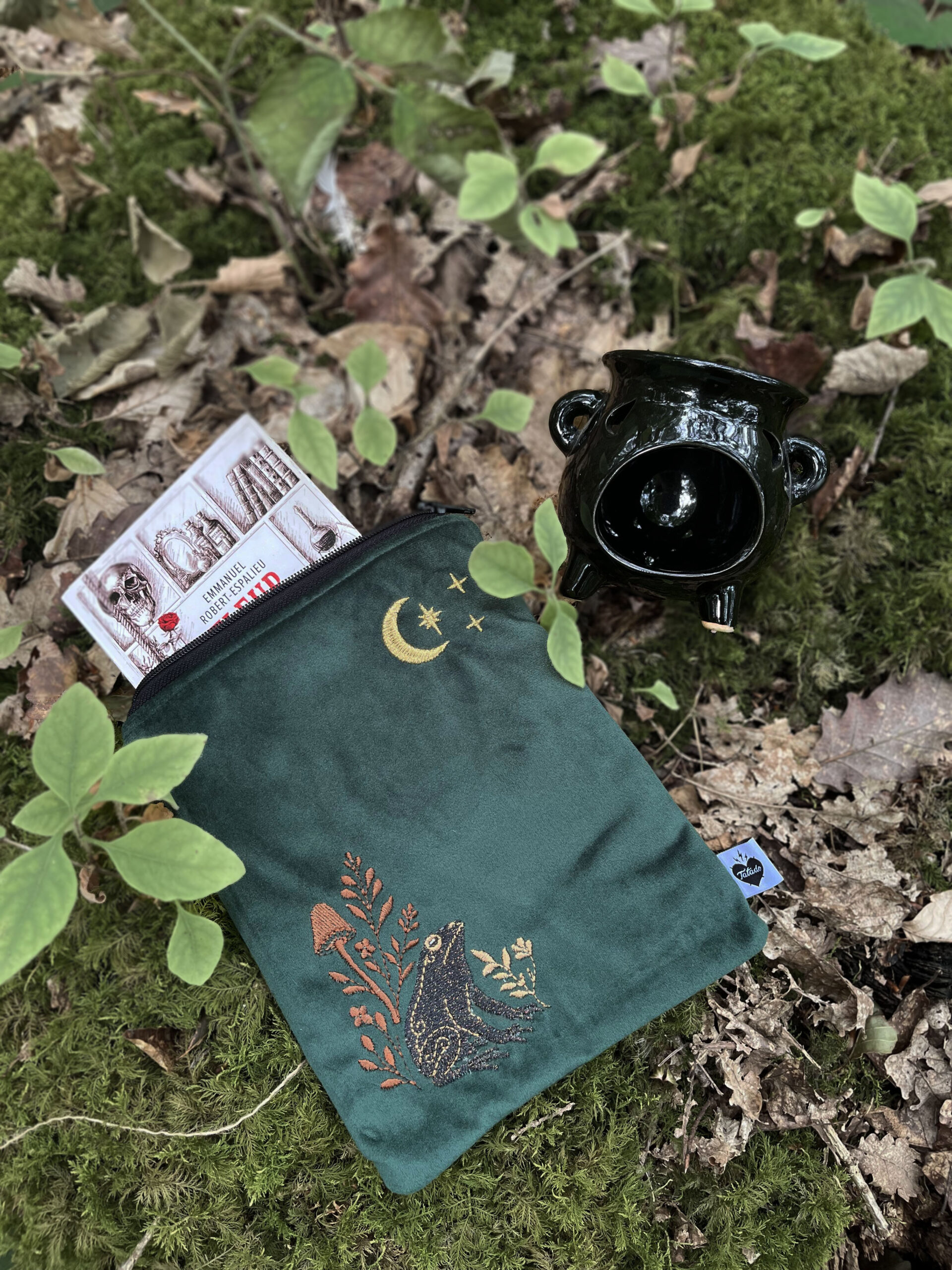 Pochette à liseuse/livre de poche "Gardien de la lune"